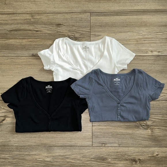 Hollister Black Fitted Buttoned T-Shirt - Picture 3 of 6